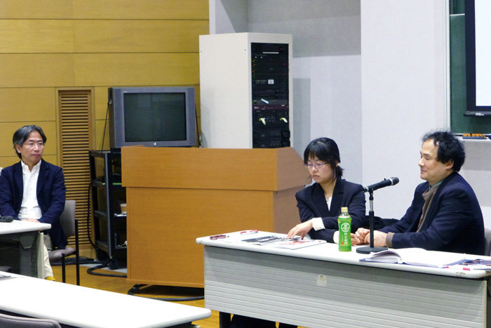 2015年1月、先端学際工学特別講義で講演する福島氏（右）
